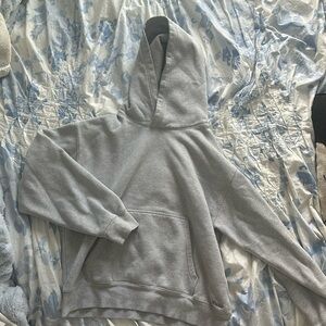 Aritzia- Cozy Fleece Perfect Fit hoodie size large. Super good condition $30🩶